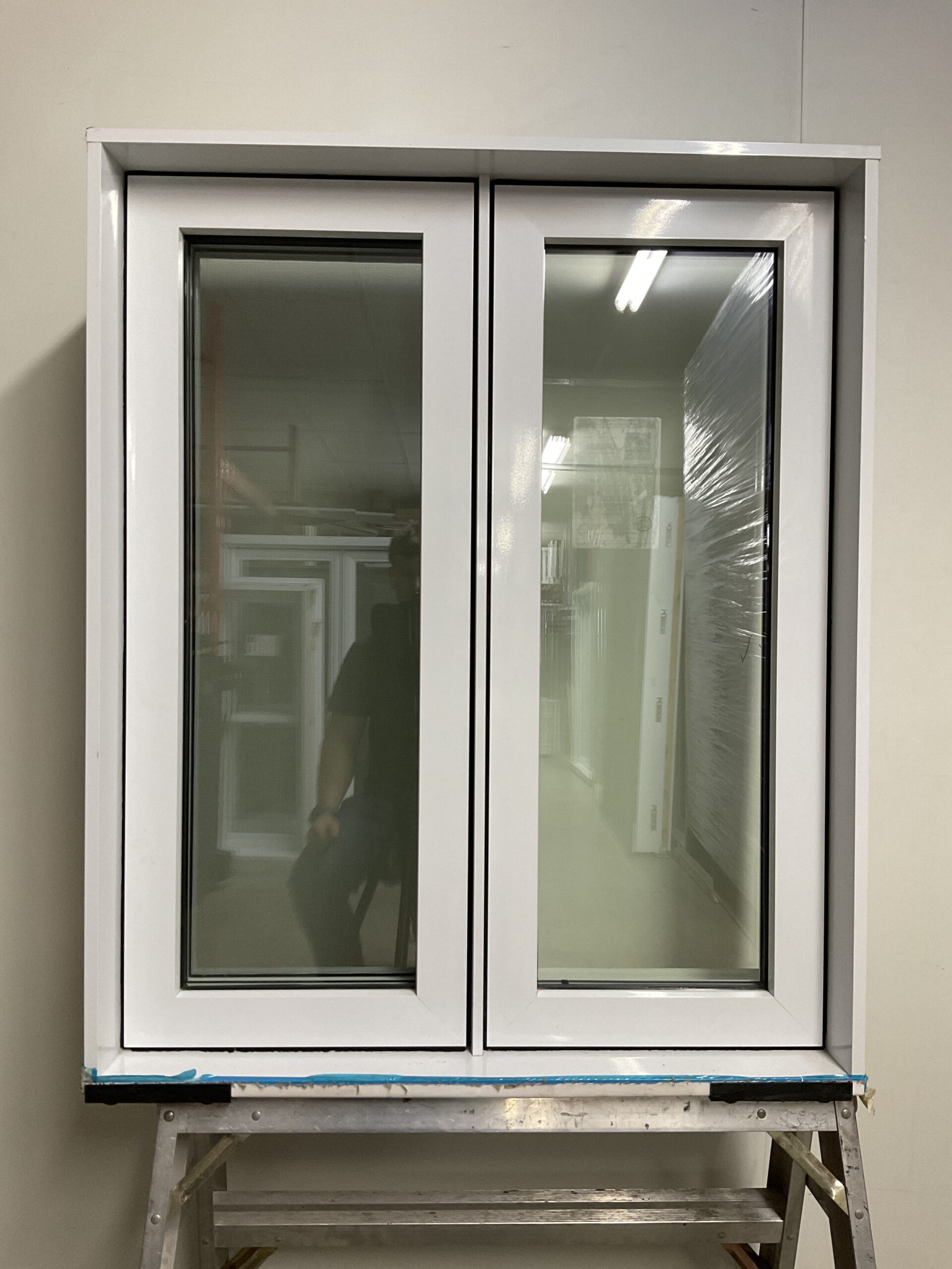 10540BH Fenêtre Battant HYBRIDE Blanc 2 sect 1 ouvr 32 1/2 x 39 1/2