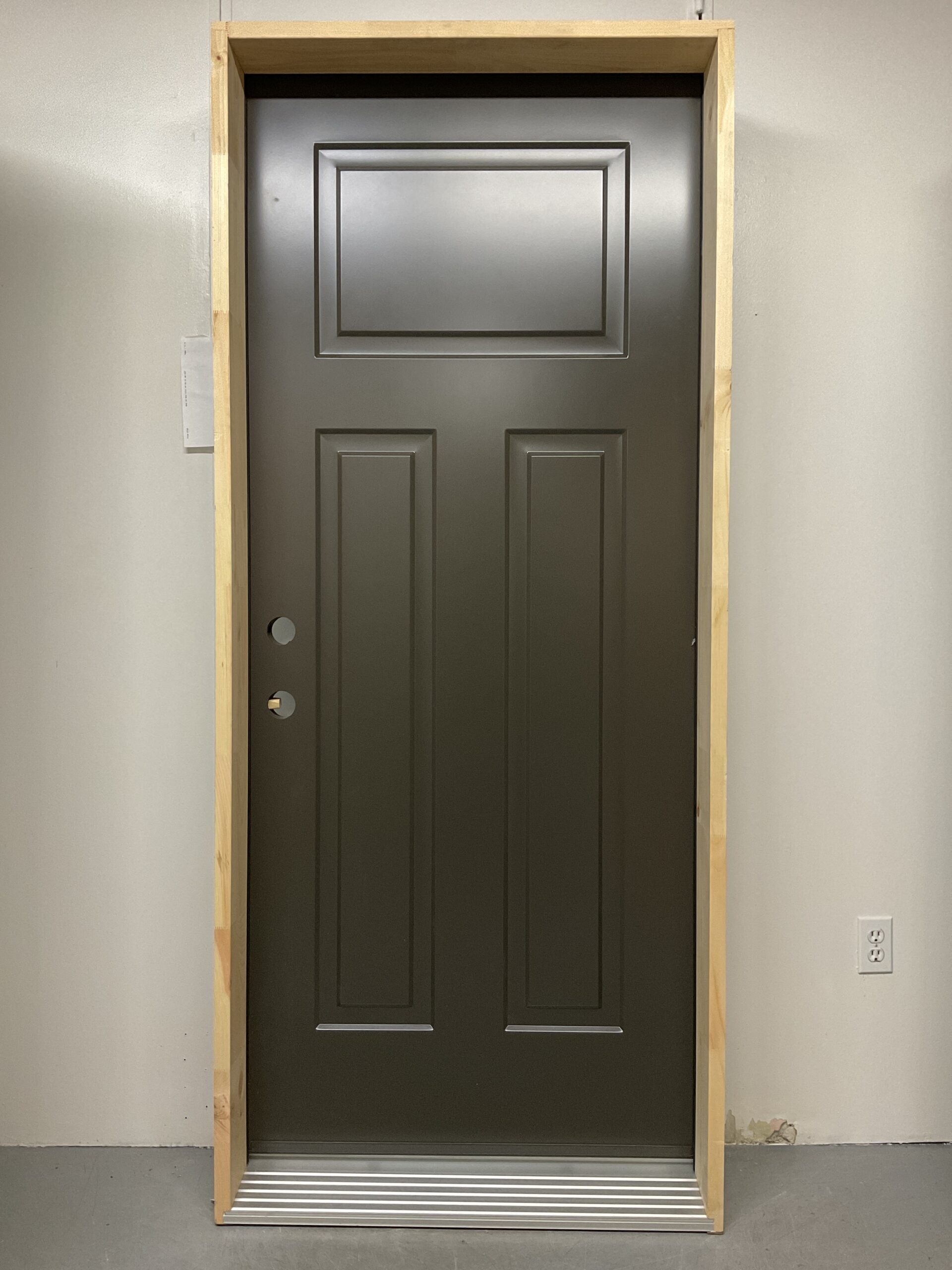 1411PA Porte d'acier 34"D Brun commercial Victoria Shacker 58691
