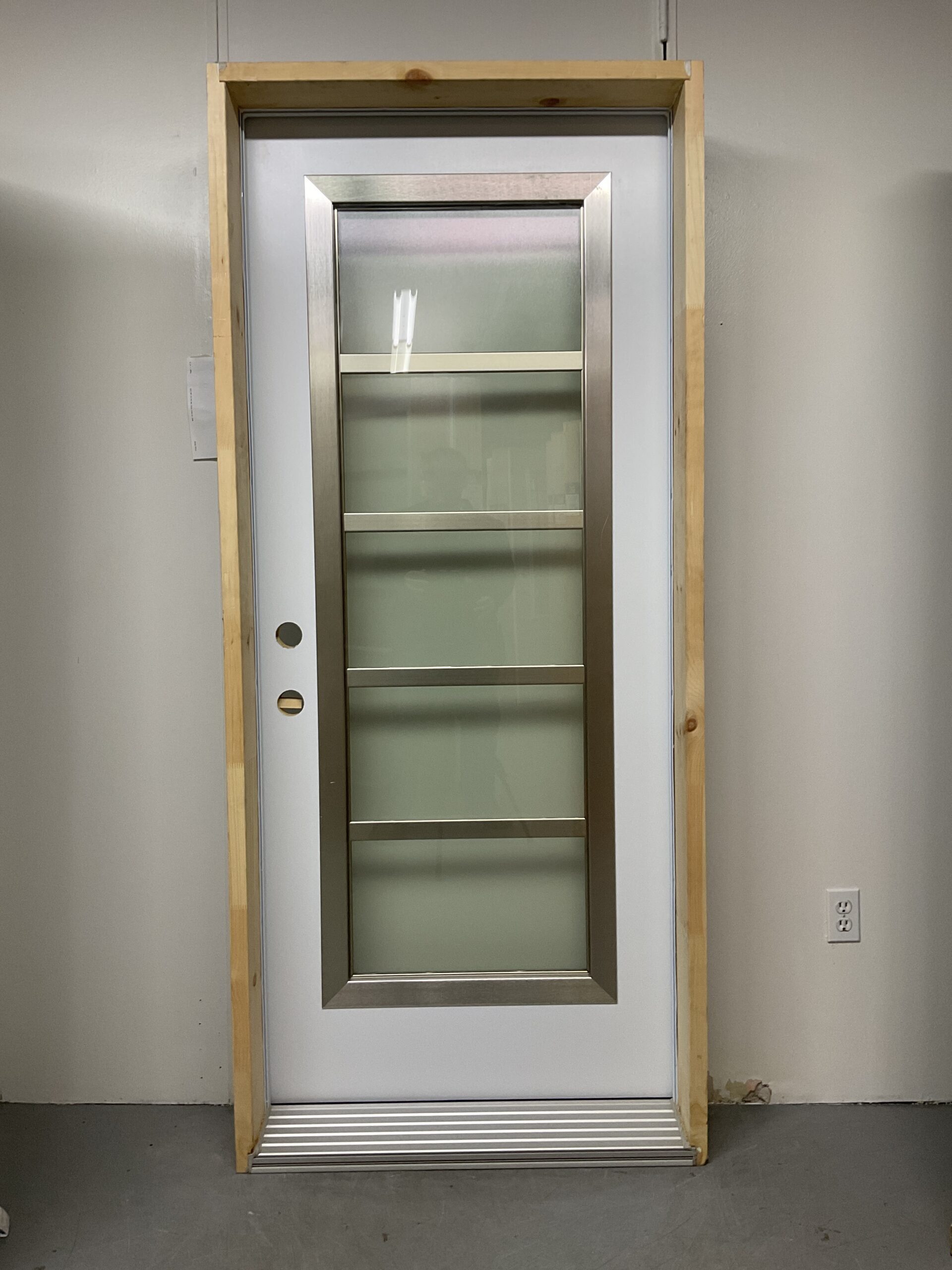 1406PA Porte d'acier 34"D Blanche Moulure inox verre screen 23x65