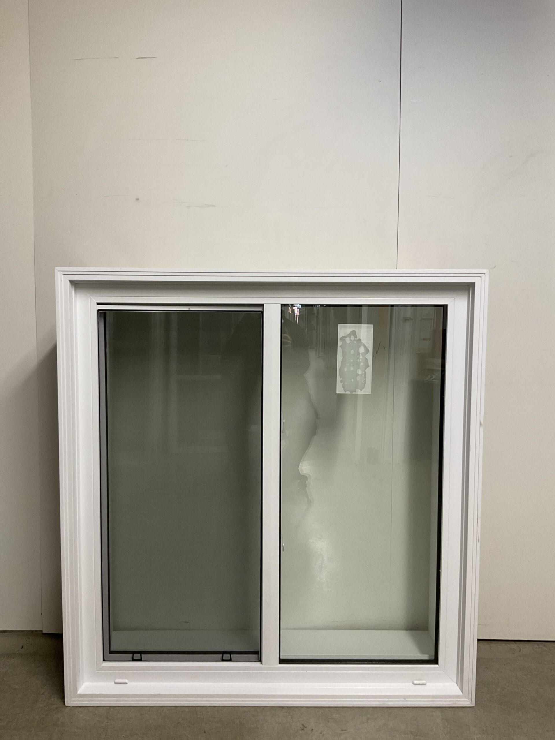 10706CP Fenêtre Coulissante PVC Blanc 2 sect 1 ouvr 46 3/4 x 49 1/2