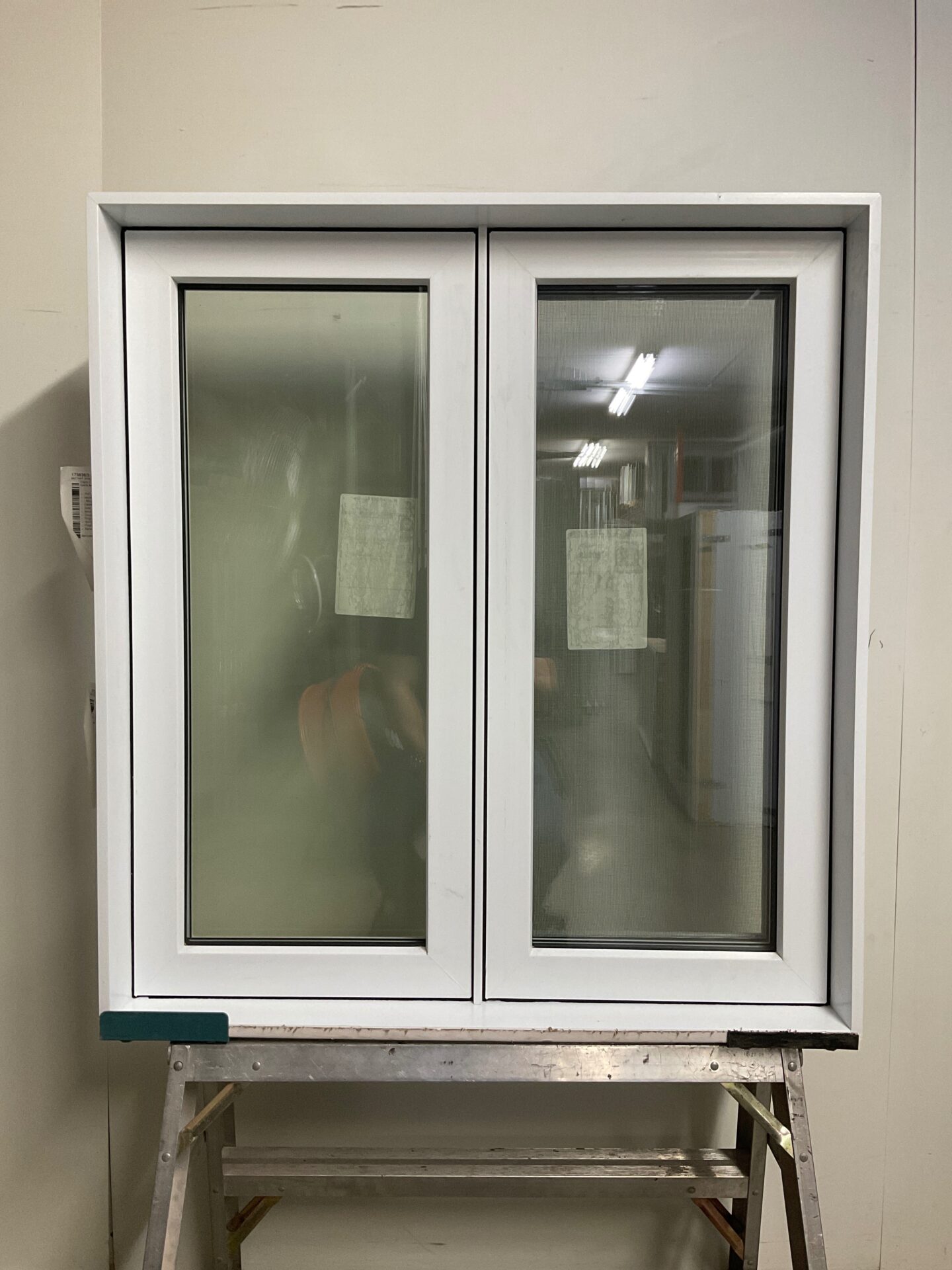 10902BP Fenêtre Battant PVC Blanc 2 sect 1 ouvr 35 1/2 x 38 1/2
